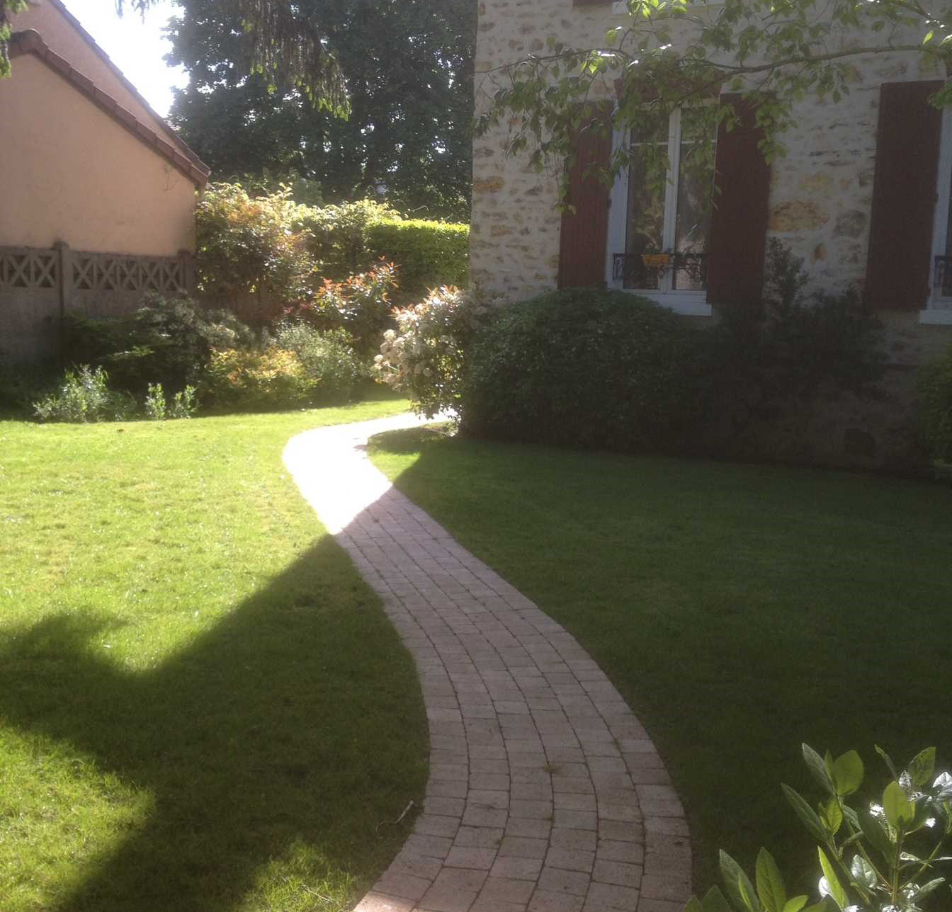 Jardinier paysagiste St Ouen l'Aumone (95) Jardinier paysagiste St Ouen l'Aumone (95)